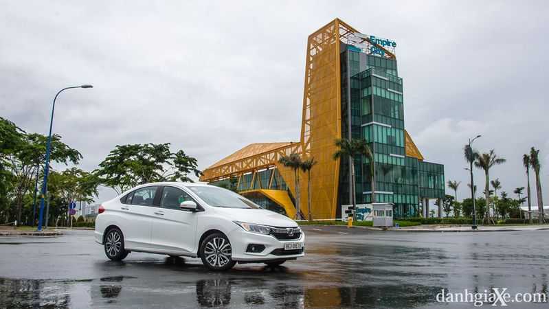 Tại Sao Bạn Nên Mua  Honda City 2018 ?